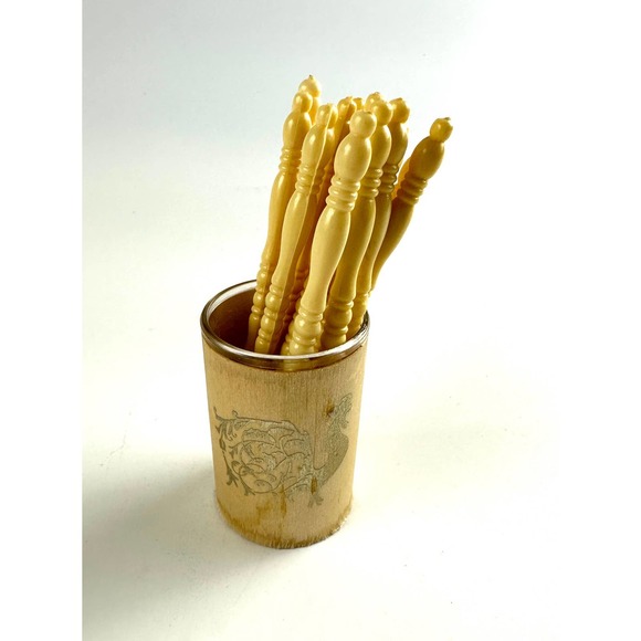 Vintage Cocktail Picks Psuedo Ivory Plastic Appetizer Forks Holder Set - Picture 3 of 8